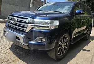 Toyota Land Cruiser 2018 Blue