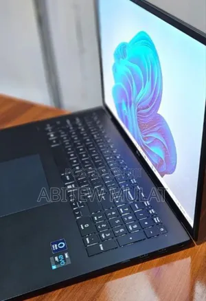 New Laptop LG Gram 15.6 16GB Intel Core I7 SSD 1T