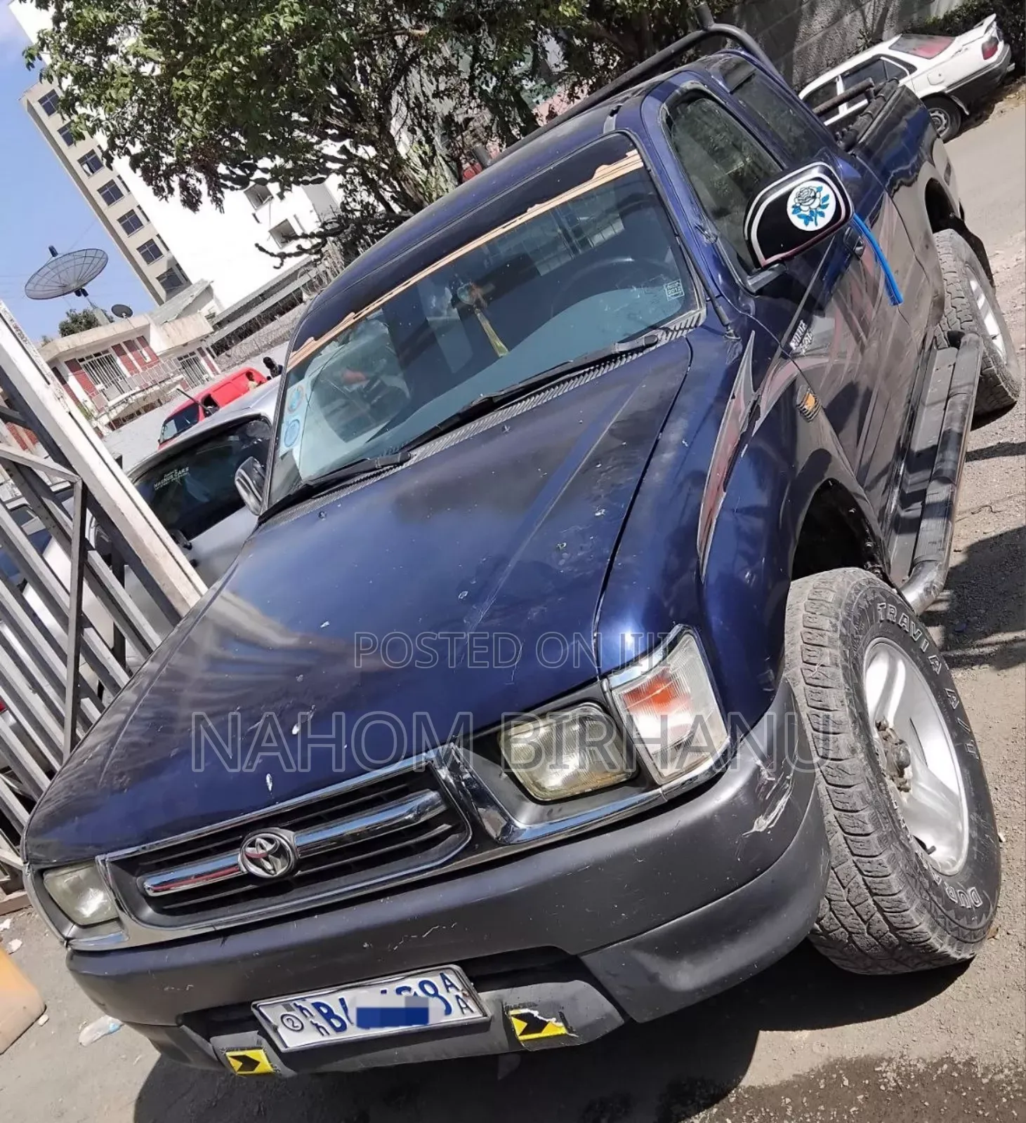 Toyota Hilux 2000 Blue