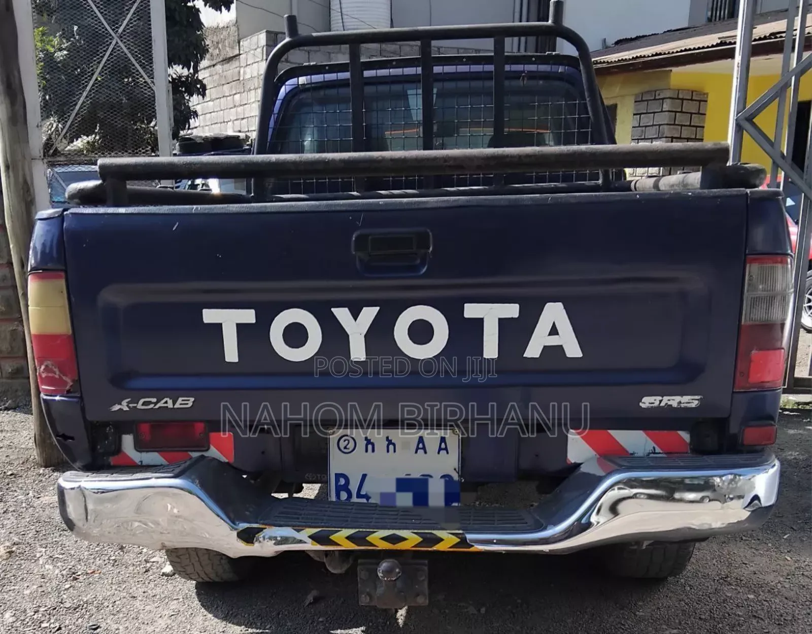 Toyota Hilux 2000 Blue