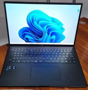 New Laptop LG Gram 15.6 16GB Intel Core I7 SSD 1T