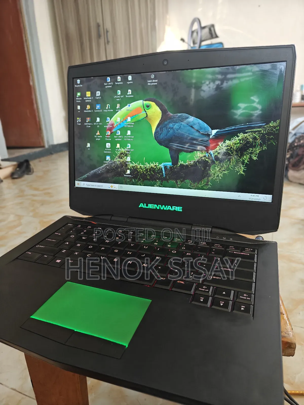 Laptop 8GB Intel Core I7 HDD 1T