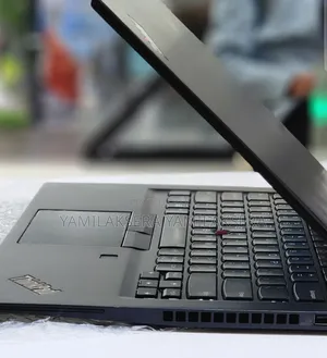 Photo - New Laptop Lenovo ThinkPad T14s G4 16GB Intel Core i7 SSD 512GB