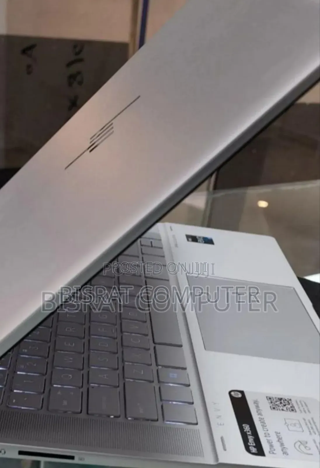 New Laptop HP Envy X360 8GB Intel Core i5 SSD 512GB