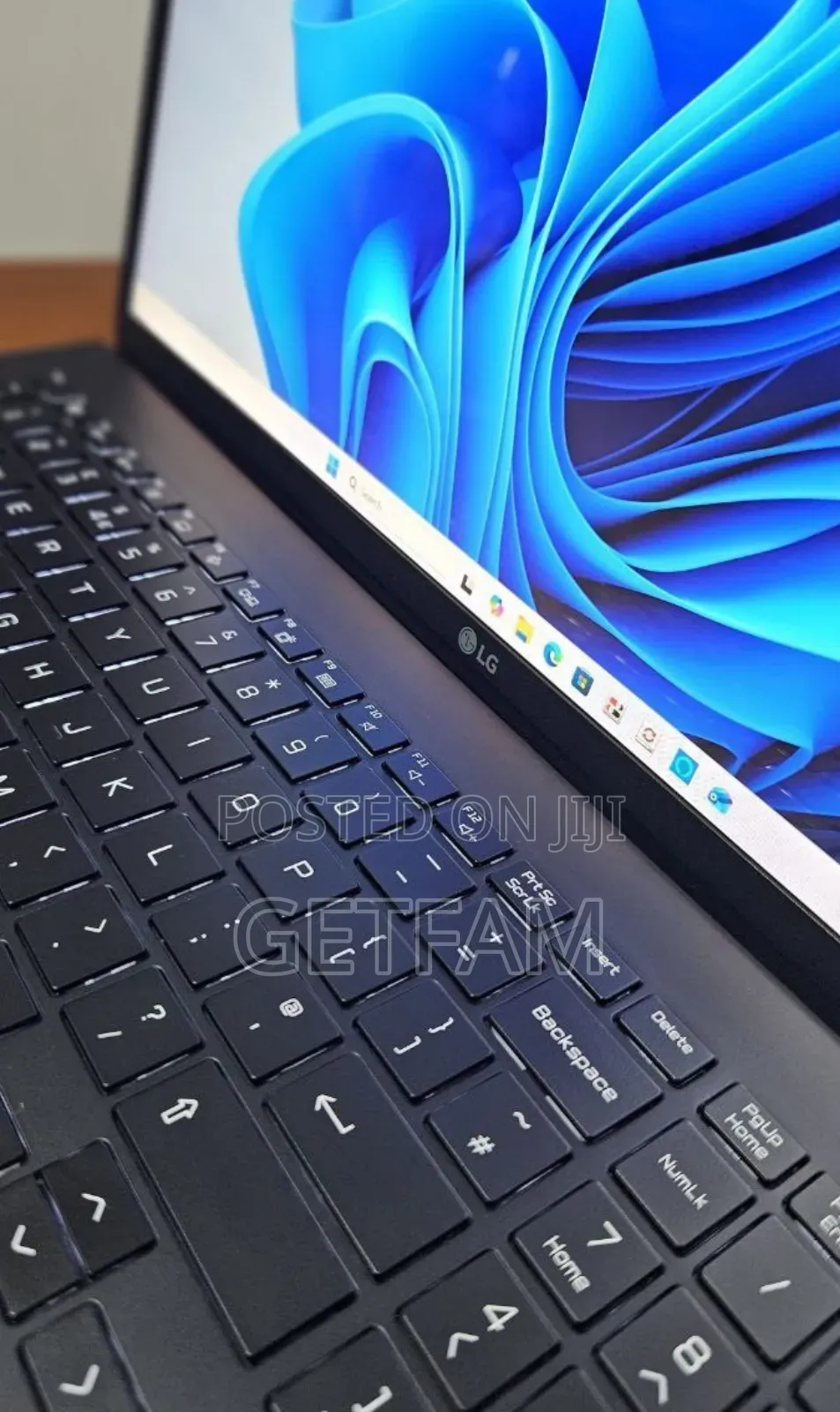 New Laptop LG Gram 13.3 16GB Intel Core i7 SSD 1T