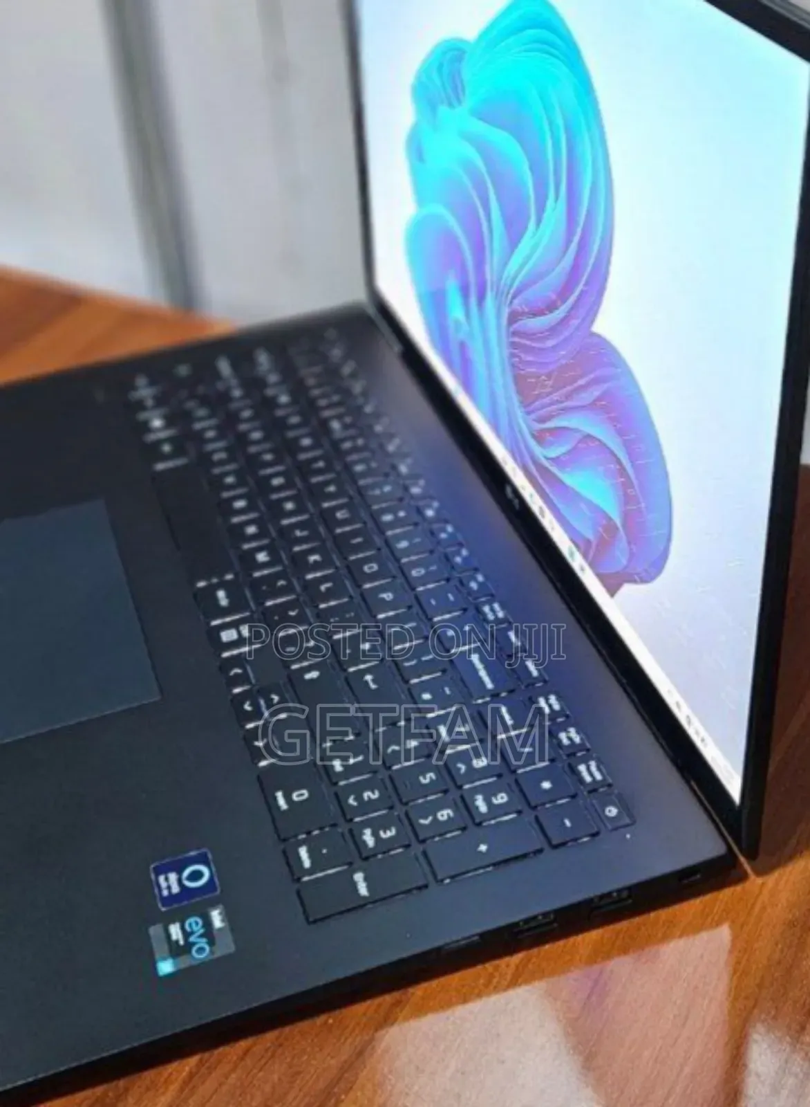 New Laptop LG Gram 13.3 16GB Intel Core i7 SSD 1T