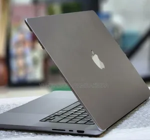 New Laptop Apple MacBook Pro M1 32GB Apple M1 Pro SSD 512GB