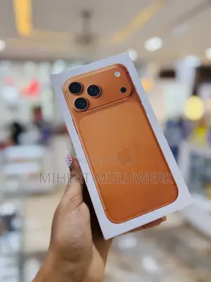 Photo - New Apple iPhone 17 Pro Max 256 GB Orange