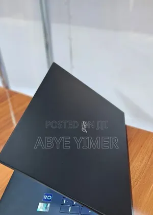 New Laptop LG Gram 15.6 16GB Intel Core I7 SSD 1T