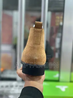 Men's Suede Chelsea Boots Kaki Color