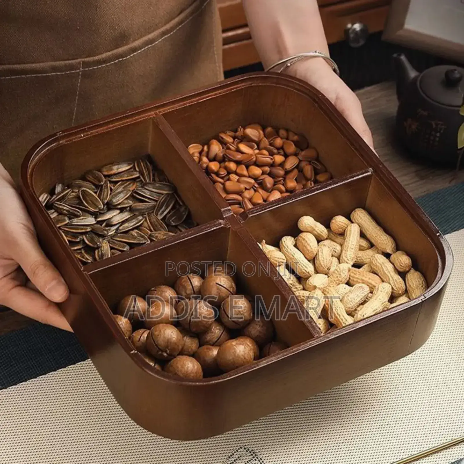 የኩኪስ እና የተለያዩ ነገሮች ማቅረብያ