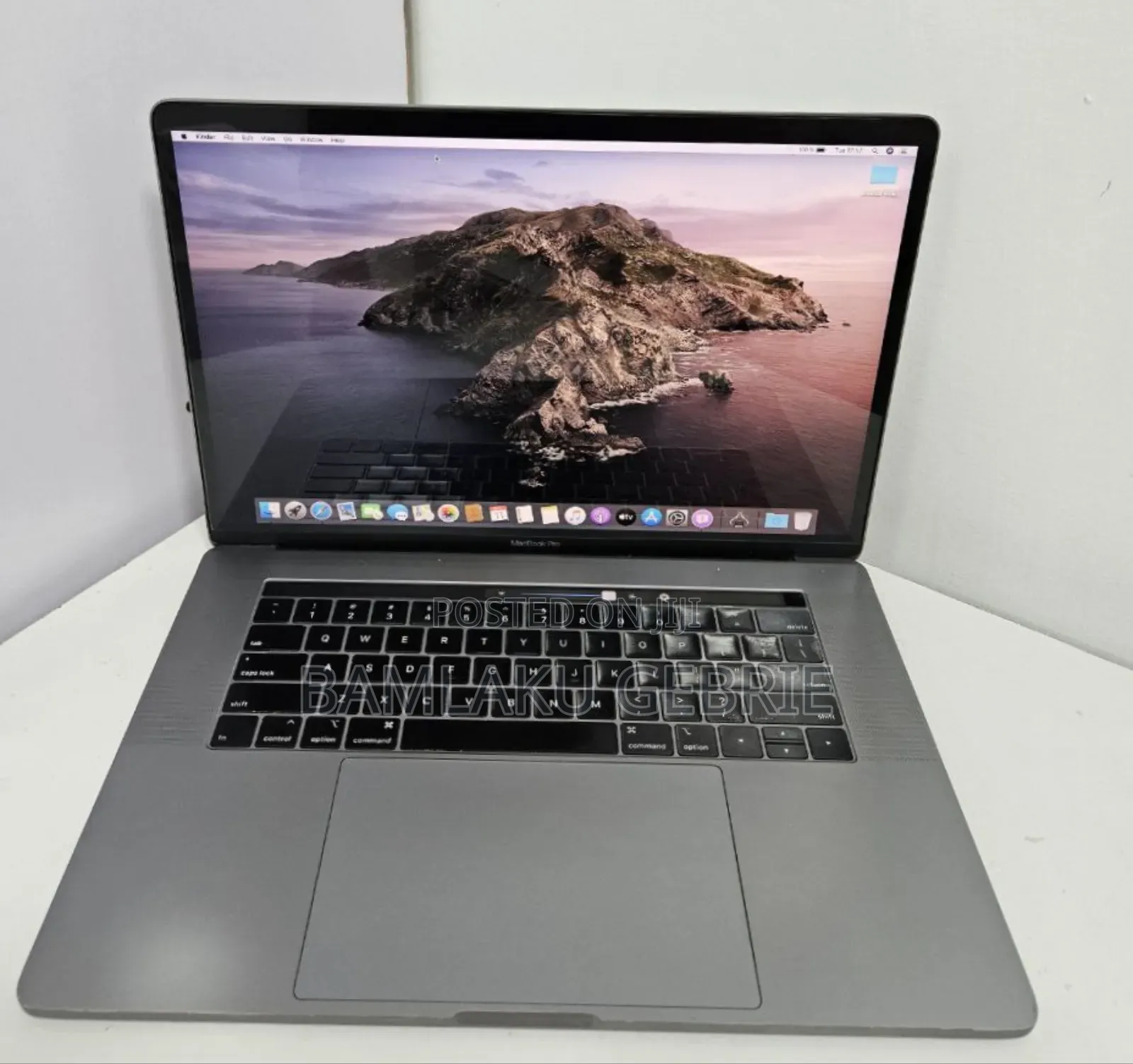 New Laptop Apple MacBook Pro 2019 16GB Intel Core I9 SSD 512GB