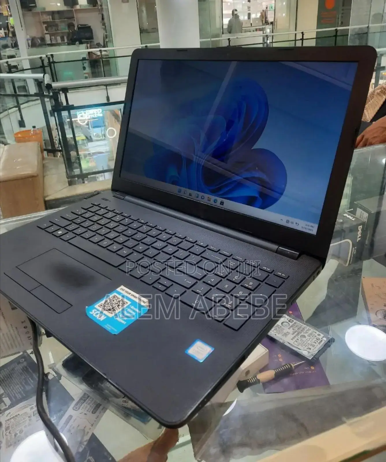 New Laptop HP Stream Notebook 8GB Intel Core I5 HDD 1T