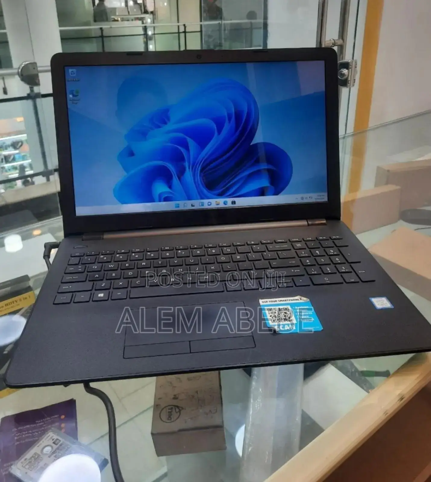 New Laptop HP Stream Notebook 8GB Intel Core I5 HDD 1T