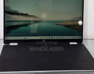 New Laptop HP OmniBook 5 Flip 16GB Intel Core 7 SSD 512GB