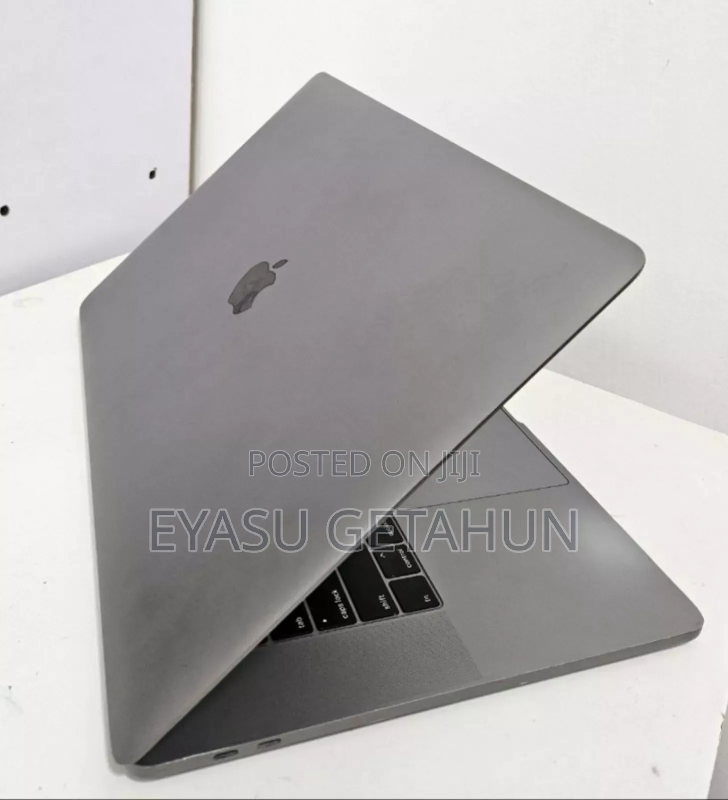 New Laptop Apple MacBook Pro 2019 16GB Intel Core I9 SSD 512GB