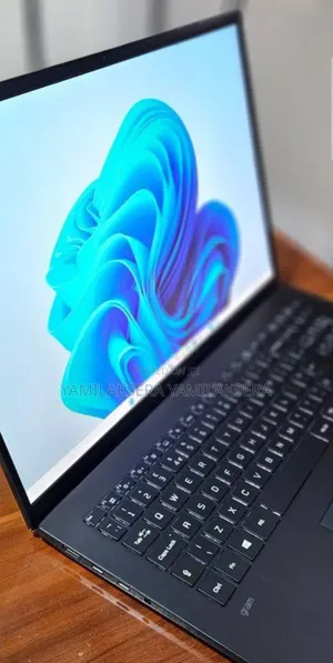 New Laptop LG Gram 15.6 16GB Intel Core I7 SSD 1T
