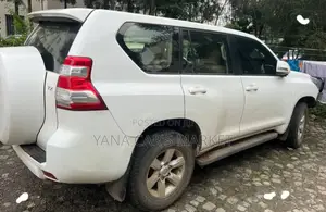 Toyota Land Cruiser Prado 2014 White