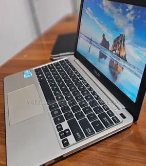 Photo - Laptop Asus 2GB Intel SSD 32GB