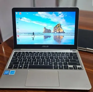 Laptop Asus 2GB Intel SSD 32GB