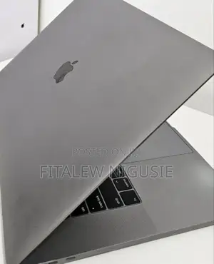 New Laptop Apple MacBook Pro 2019 16GB Intel Core I9 SSD 512GB