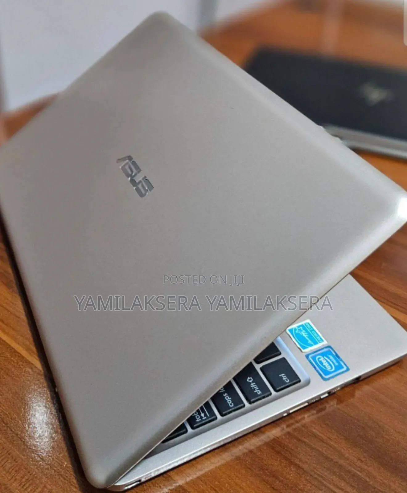 Laptop Asus 2GB Intel SSD 32GB