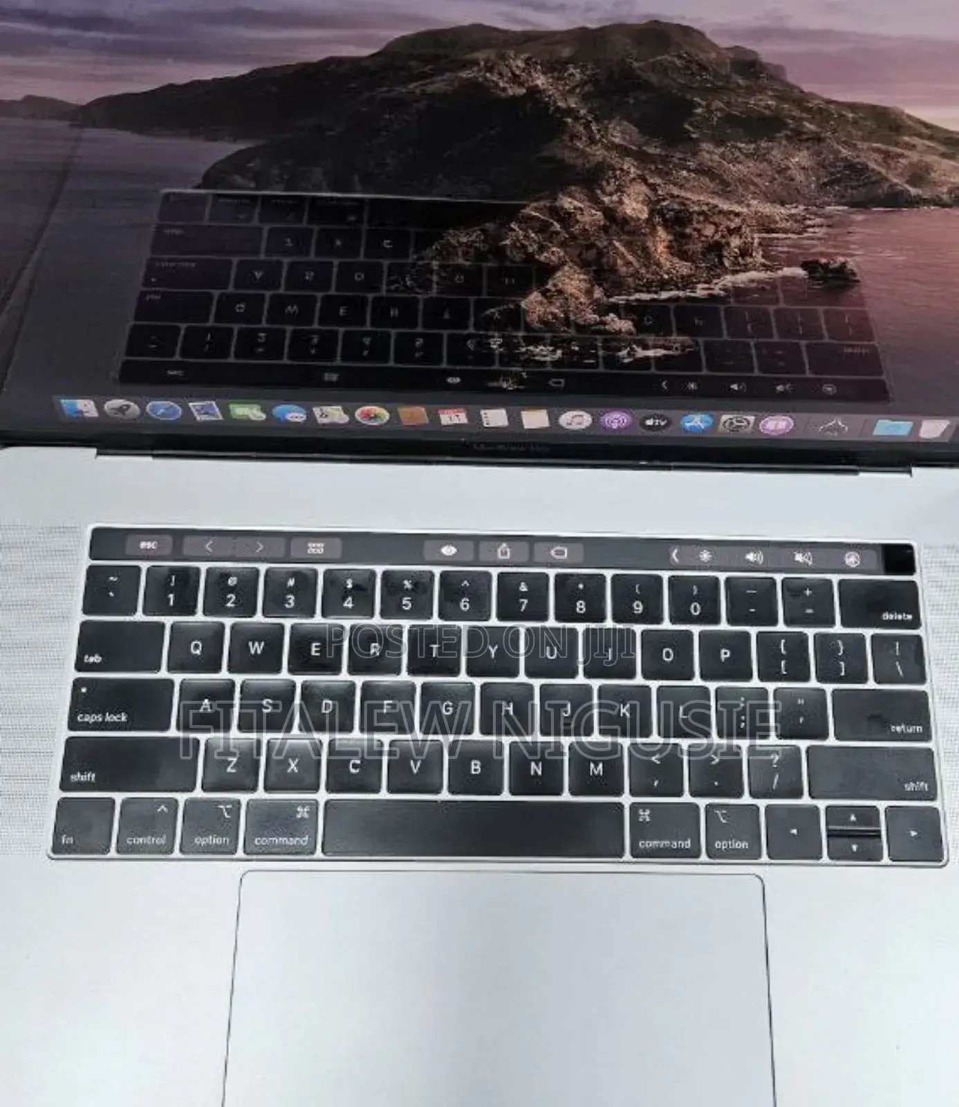 New Laptop Apple MacBook Pro 2019 16GB Intel Core I9 SSD 512GB