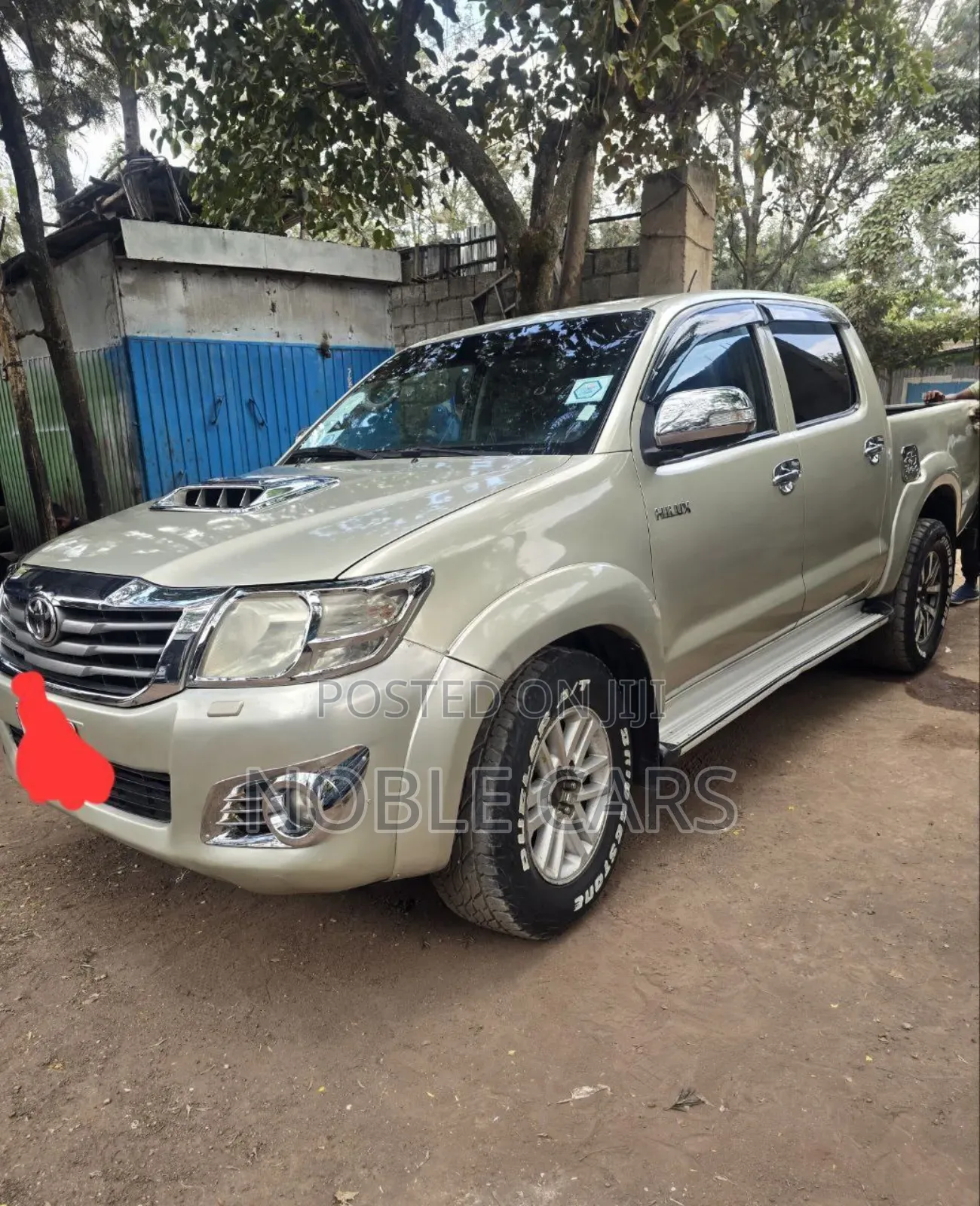 Toyota Hilux 3.0 D-4D 4x4 2015 Gold