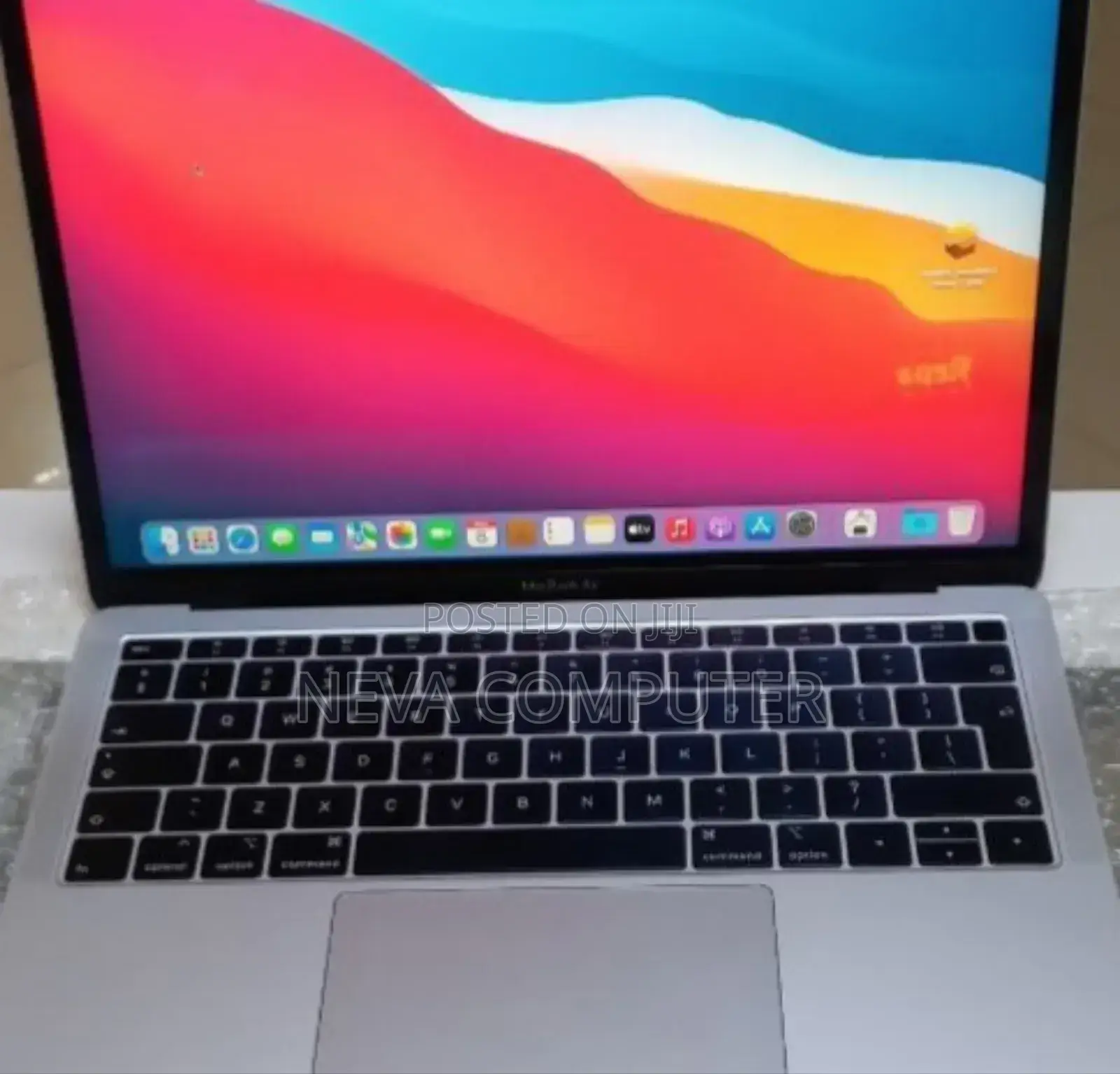 New Laptop Apple MacBook Pro 2019 8GB Intel Core I5 SSD 128GB