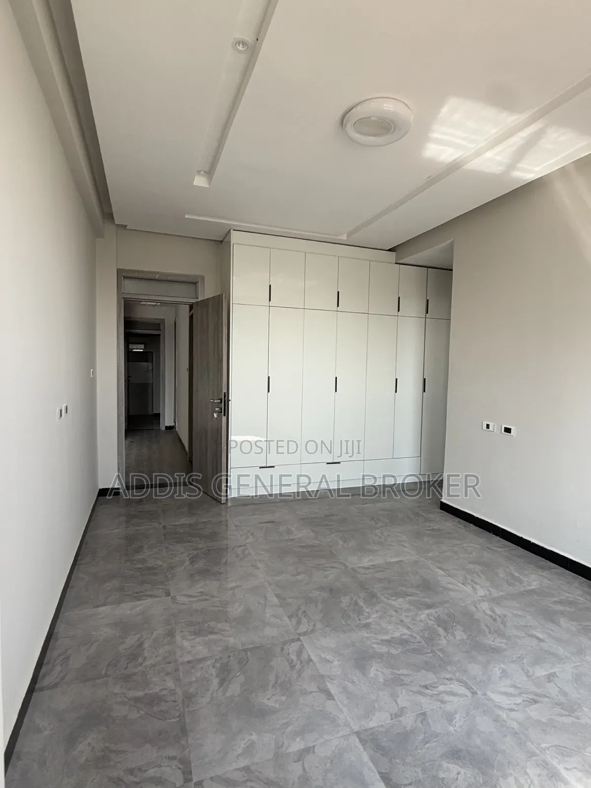 3bdrm Apartment in Haile Garment, Nifas Silk-Lafto for sale