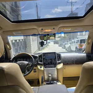 Toyota Land Cruiser 2017 Blue