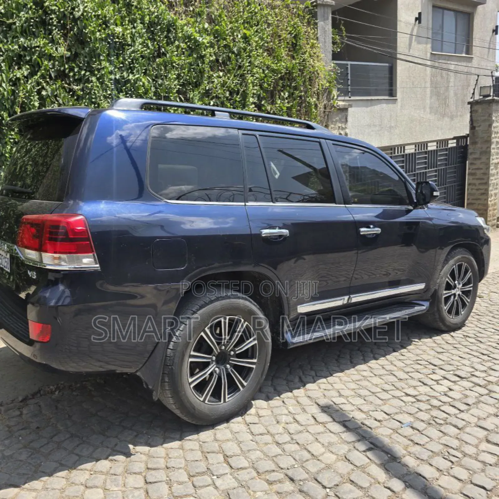 Toyota Land Cruiser 2017 Blue