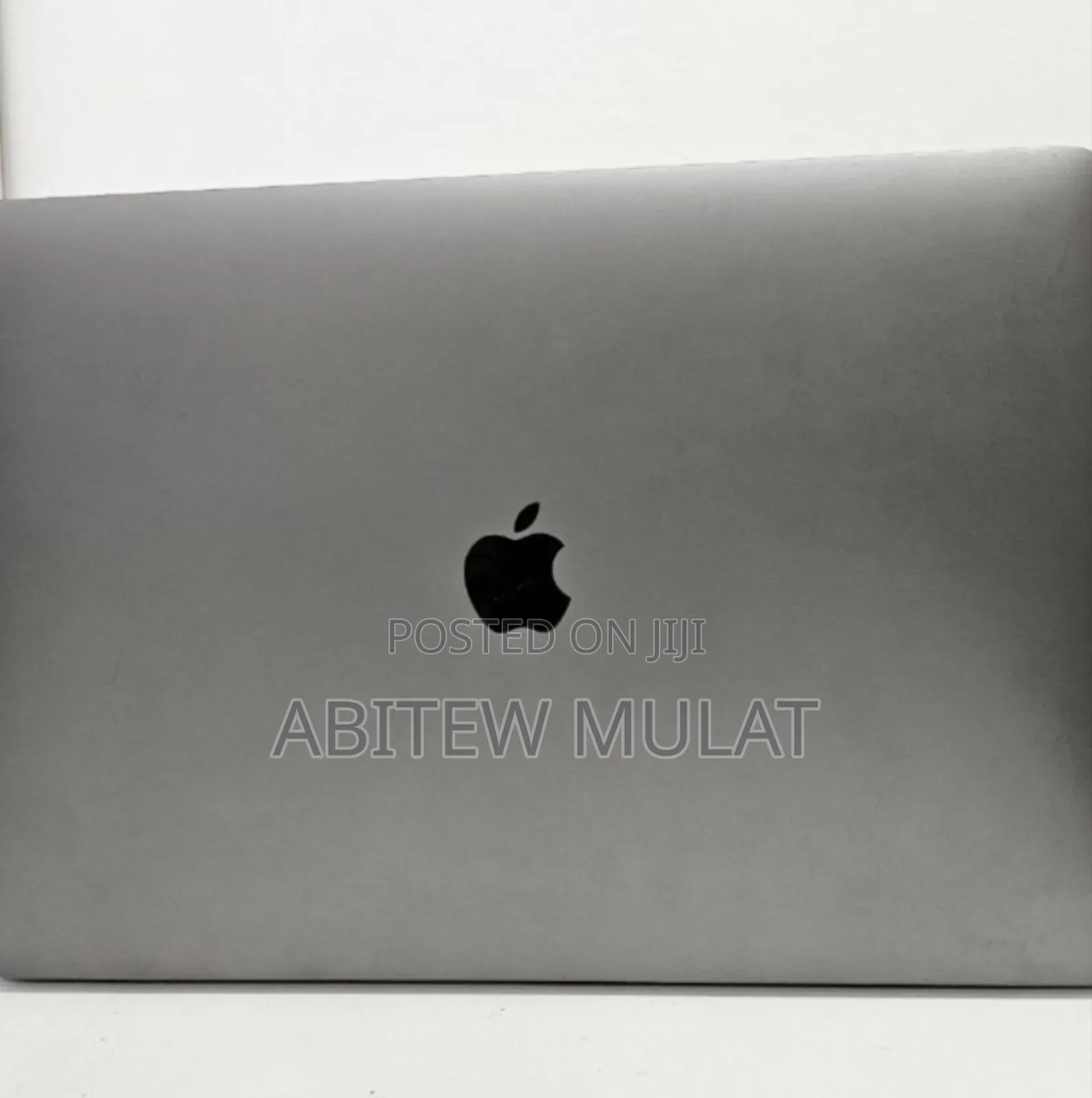 New Laptop Apple MacBook Pro 2019 16GB Intel Core I9 SSD 512GB