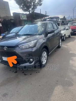 Photo - Toyota Raize 2023 Gray