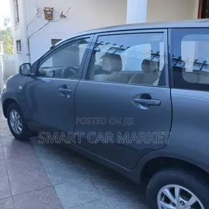 Toyota Avanza 2013 Gray