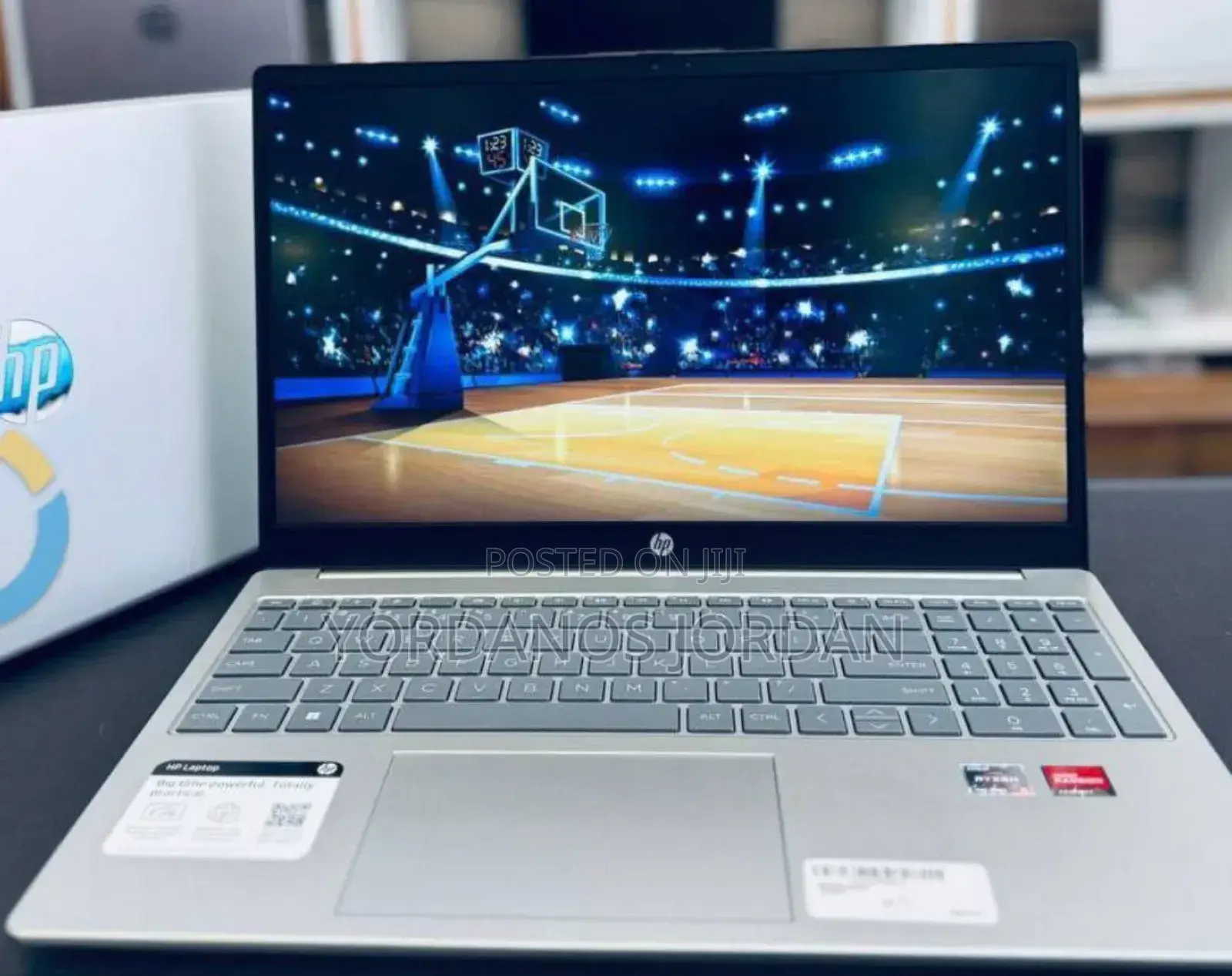 New Laptop HP 8GB AMD Ryzen 5 SSD 512GB