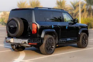 New BYD Leopard 8 2.0 Hybrid AWD 2025 Black