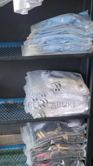 ሁሉም ኦሪጂናል ማልያ እኛ ጋር አለ በፈለጋቹት ክለብ፣ አመት፣ አይነት እና ሳይዝ እኛ ጋር አለ!!