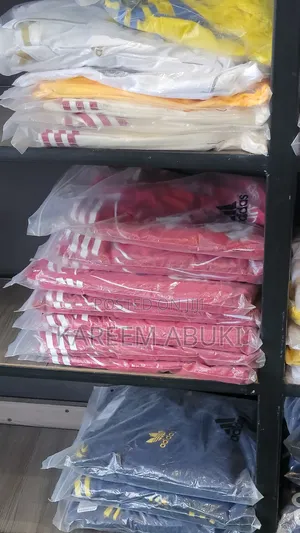 ሁሉም ኦሪጂናል ማልያ እኛ ጋር አለ በፈለጋቹት ክለብ፣ አመት፣ አይነት እና ሳይዝ እኛ ጋር አለ!!