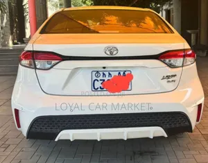 Toyota Corolla L 2022 White