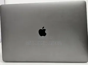 Photo - New Laptop Apple MacBook Pro 2019 16GB Intel Core I9 SSD 512GB