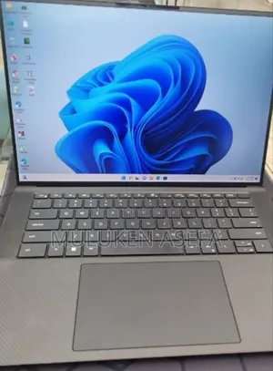 New Laptop Dell Precision 5570 16GB Intel Core I7 SSD 512GB