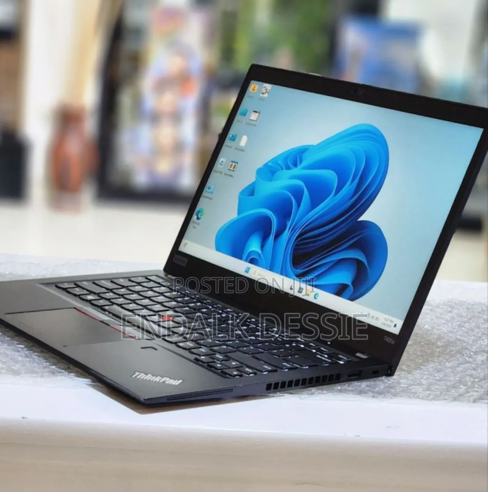 New Laptop Lenovo ThinkPad T14s G4 16GB Intel Core i7 SSD 512GB