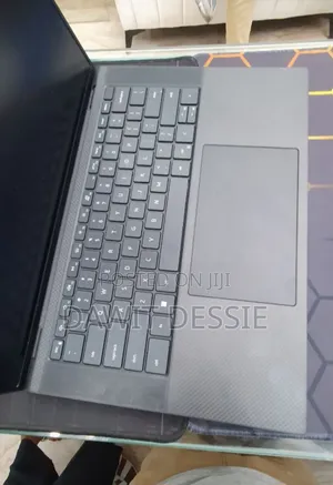 Photo - New Laptop Dell Precision 5570 16GB Intel Core I7 SSD 512GB