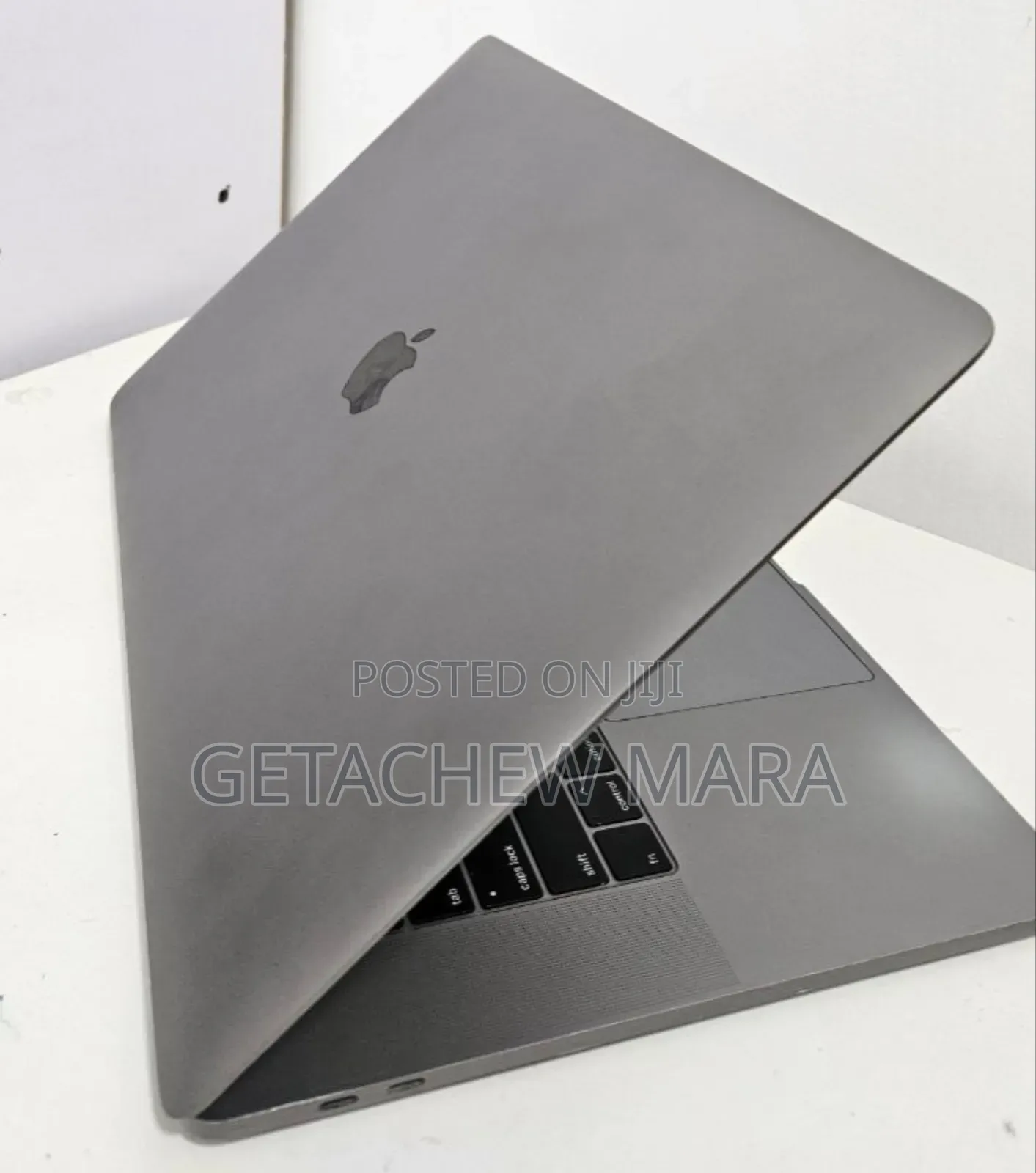 New Laptop Apple MacBook Pro 2019 16GB Intel Core I9 SSD 512GB
