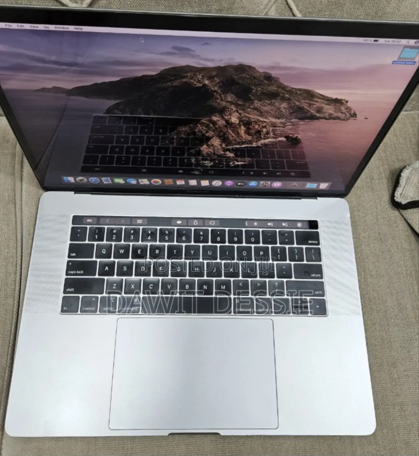 New Laptop Apple MacBook Pro 2019 16GB Intel Core I9 SSD 512GB