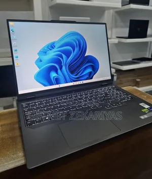 Photo - New Lenovo Legion Y7000P IRX9 Gaming Laptop 32GB Intel Core I9 SSD 1T