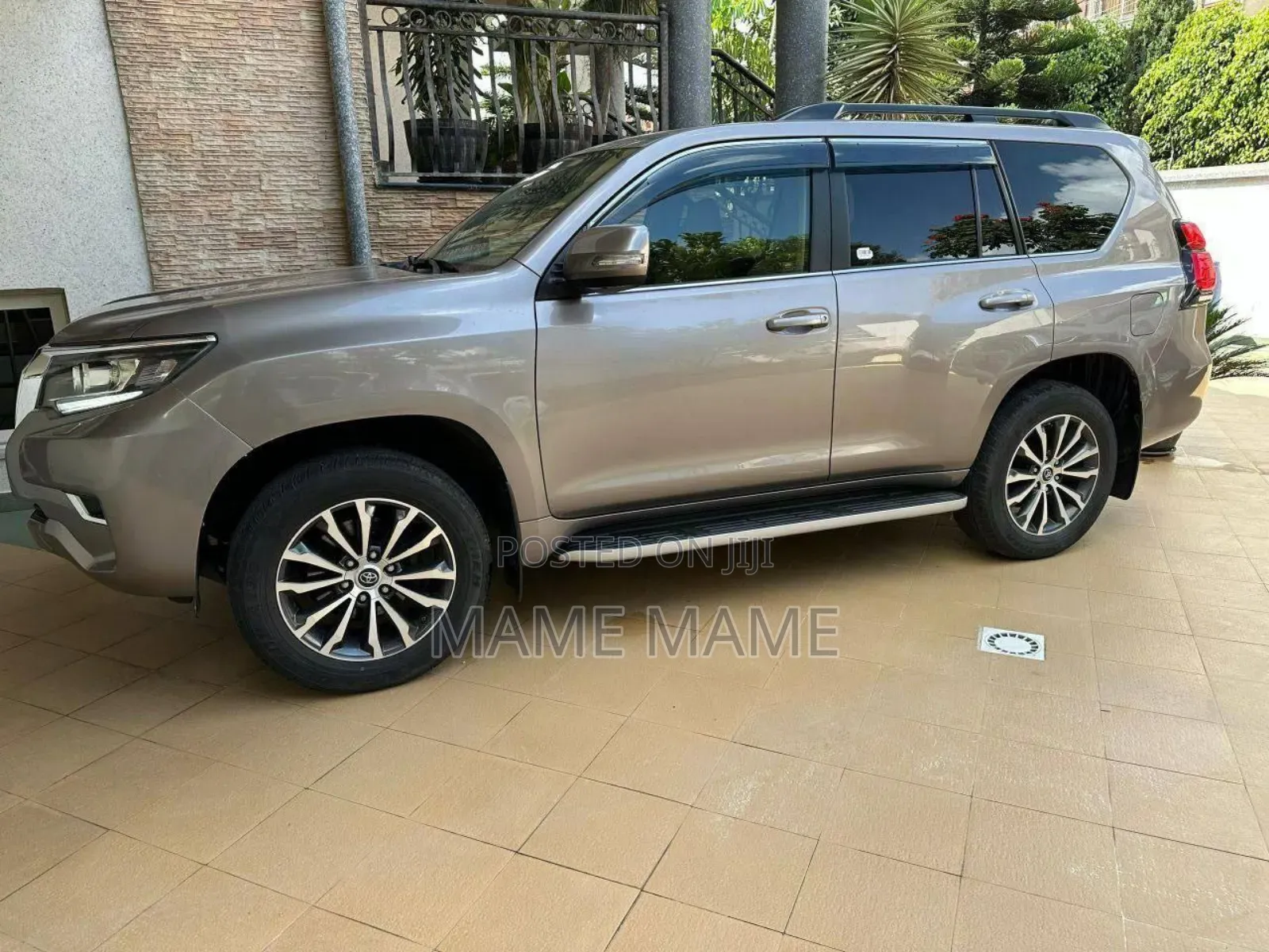 Toyota Land Cruiser Prado 2021 Gray