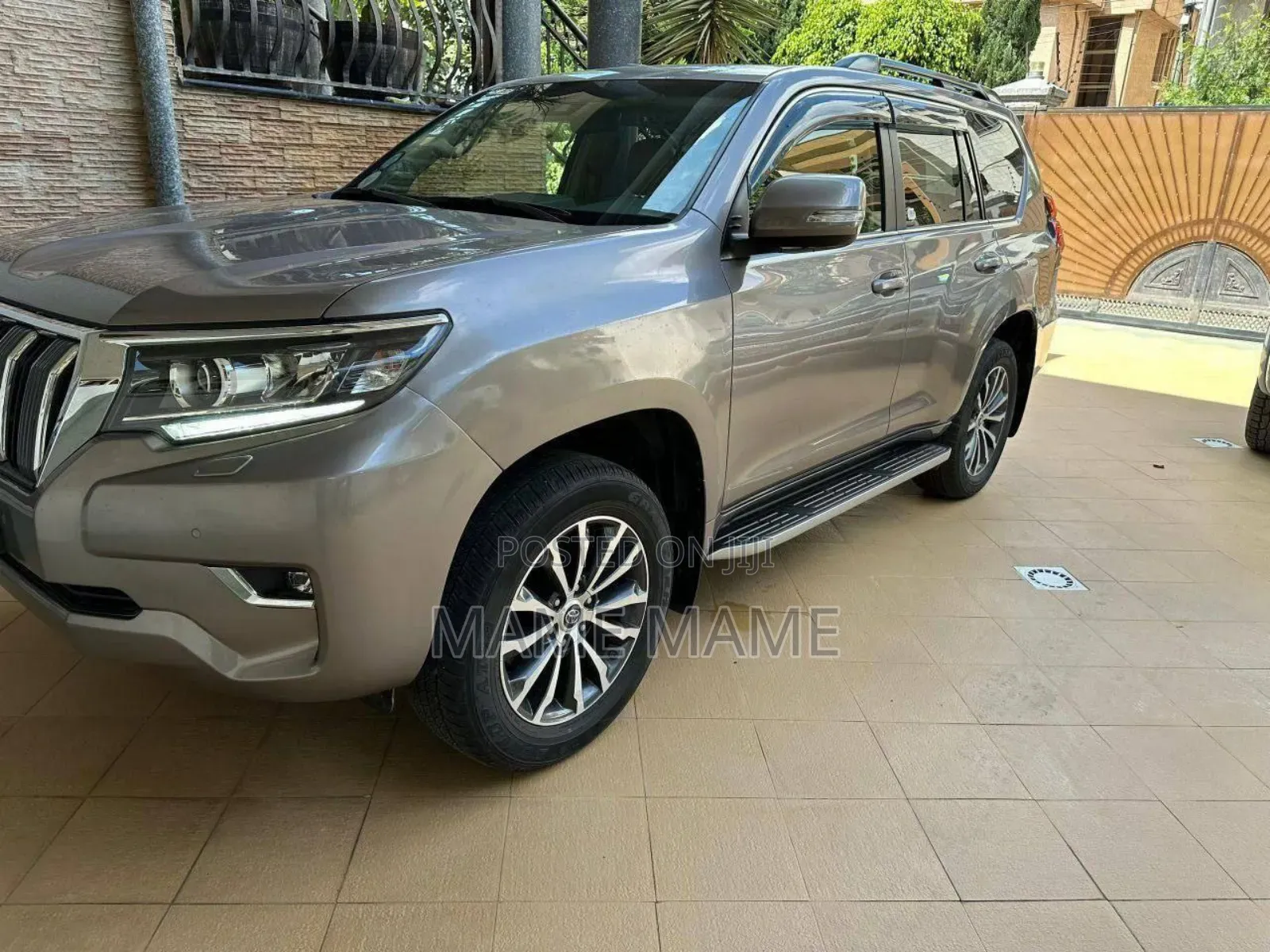Toyota Land Cruiser Prado 2021 Gray
