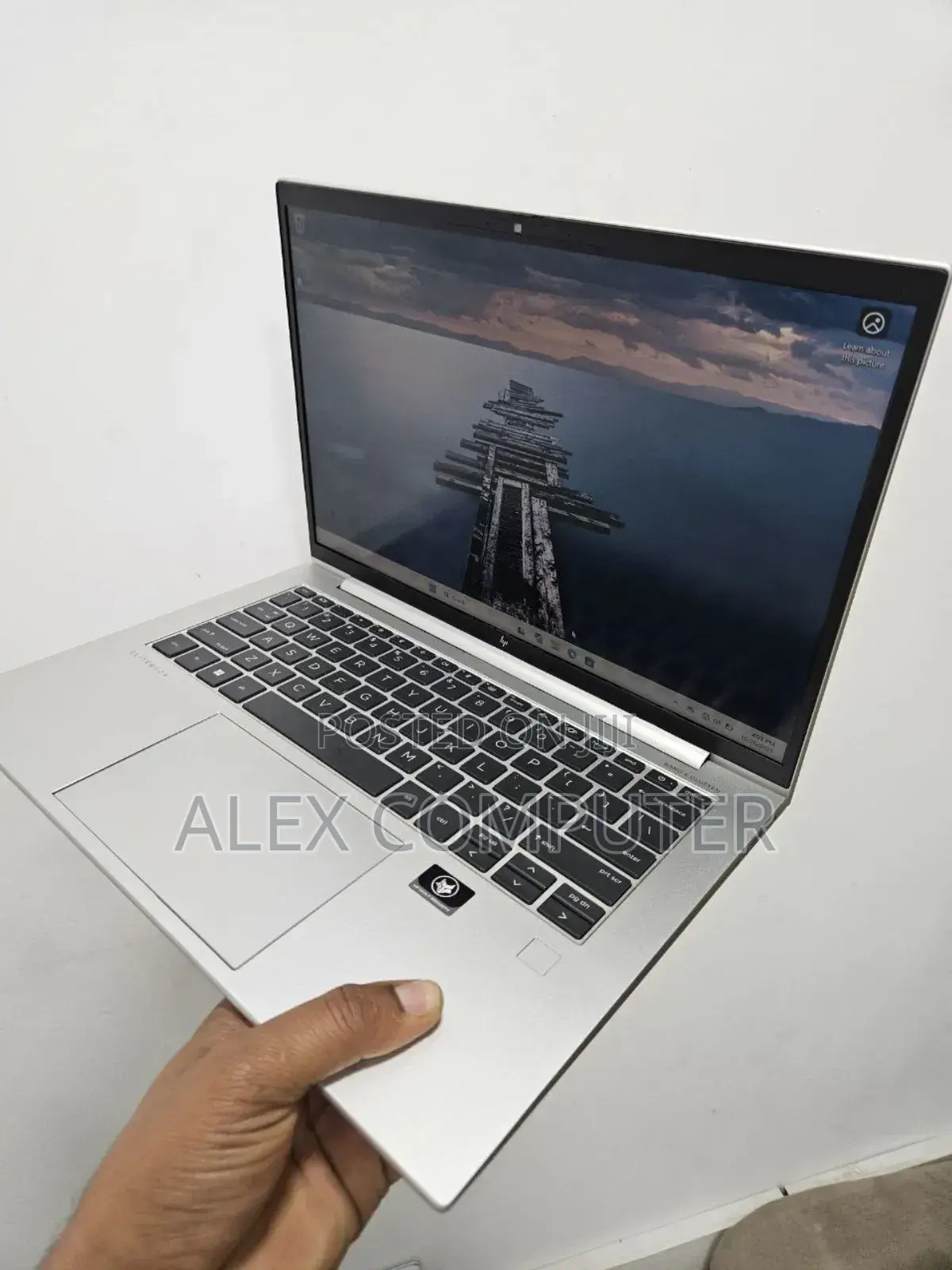 New Laptop Airis 16GB Intel Core I7 SSD 512GB